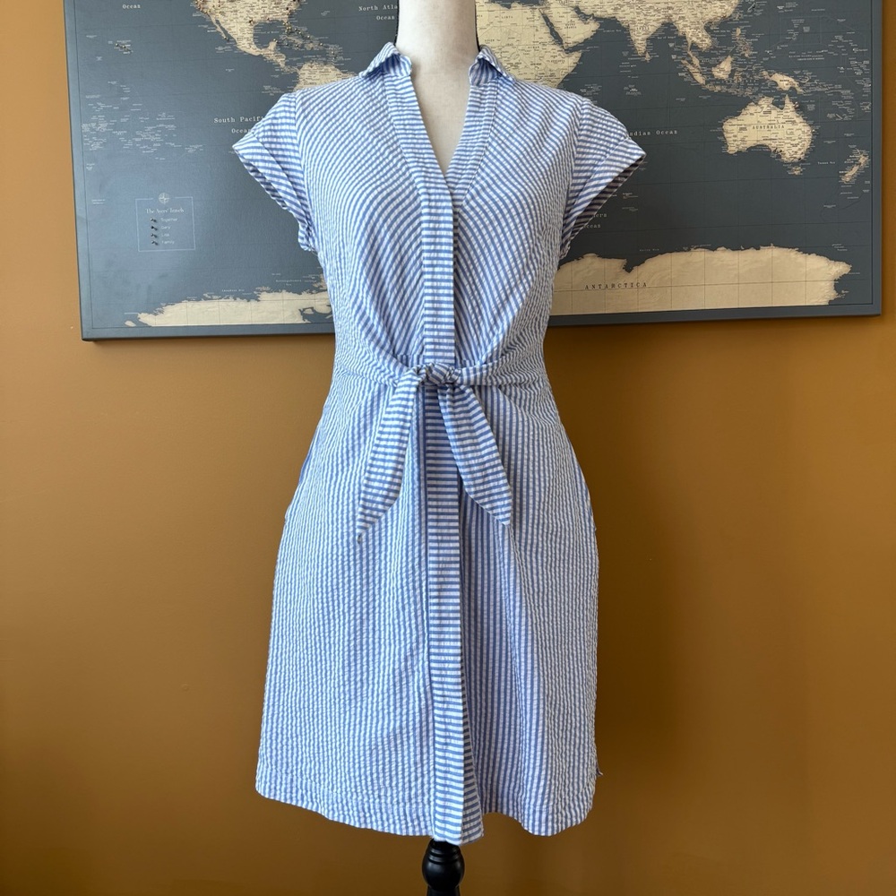 Vineyard Vines Women’s Blue & White Seersucker Tie Front Dress Size 2